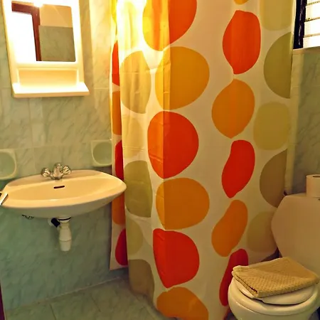 Aparthotel Debby 2*