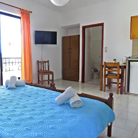 Aparthotel Debby