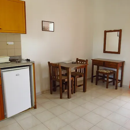 Aparthotel Debby 2*