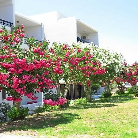 Aparthotel Debby